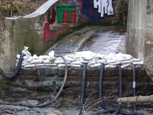 coffer dam and drainage pipes